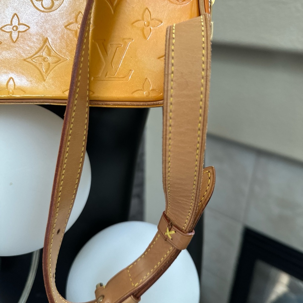 Authentic Louis Vuitton Vernis Murray Backpack Yellow - Picture 12 of 16